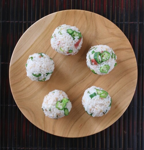 上から見た仁取皿