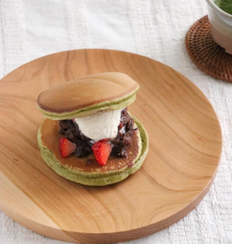 仁取皿とどらやき